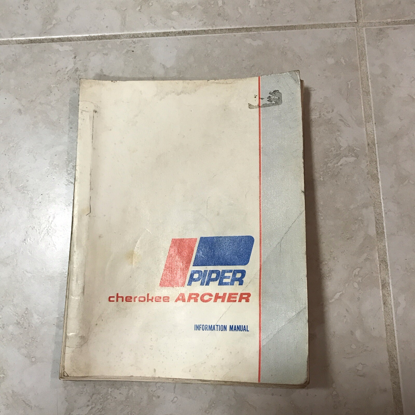 PIPER CHEROKEE ARCHER  INFORMATION MANUAL 761-556 JULY 1973 VINTAGE SMALL PLANE☆
