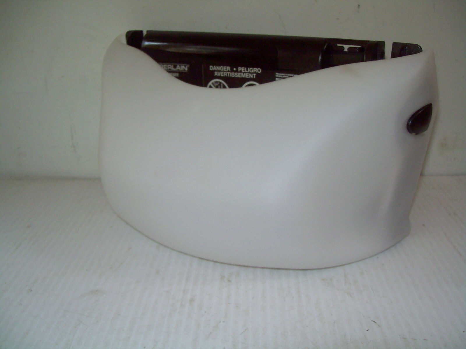 2007 Chamberlain Garage Door Opener Light Bulb Lens Cover & Mount NEW OEM STOCK