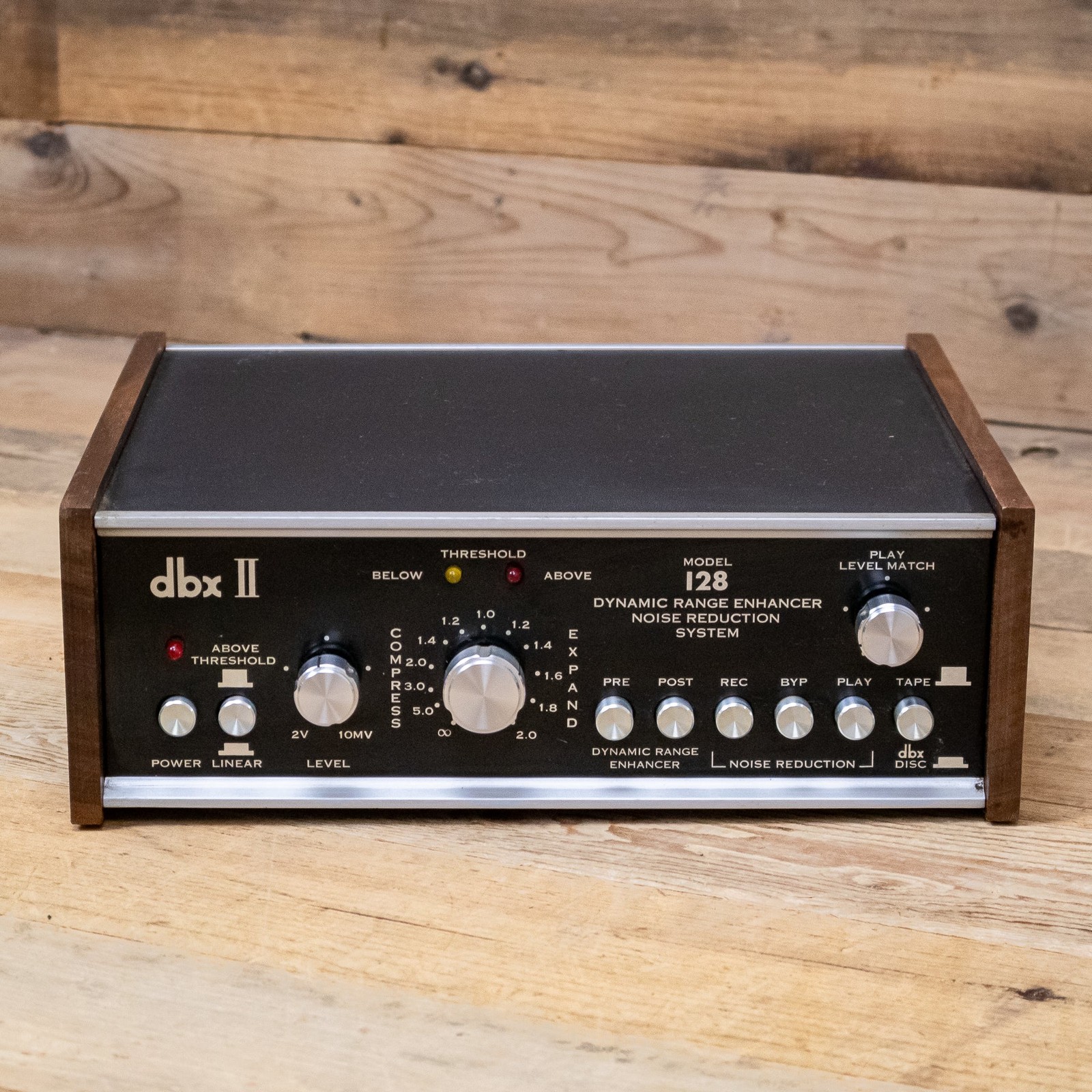 DBX II Model 128 Dynamic Range Enhancer and Noise Reduction System U285370