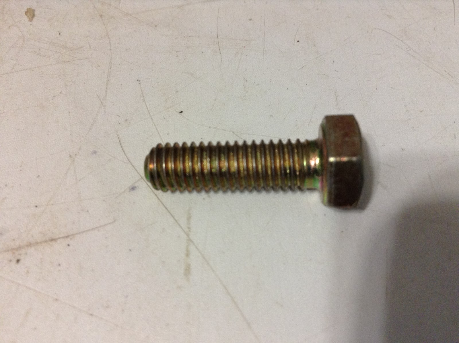 86505530 - A New Bolt For Mounting The Safety Sign On An IH 464, 574 Tractors