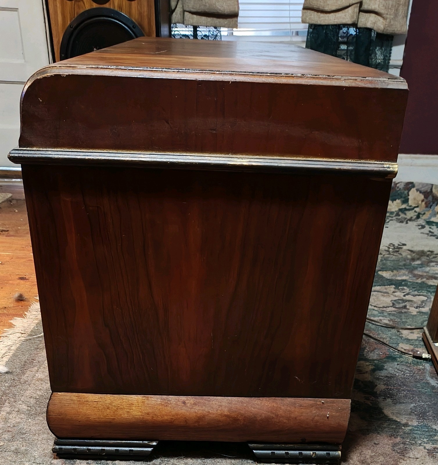 Vintage Lane Cedar Chest. Latching Hook Removed. Child Safe.