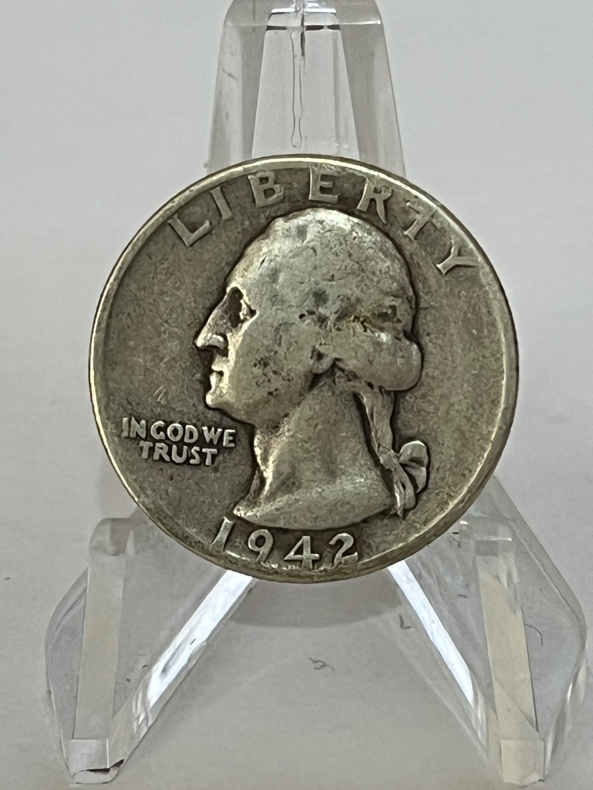 1942 P   Washington 90% Silver quarter - Exact Coin! # TE187J