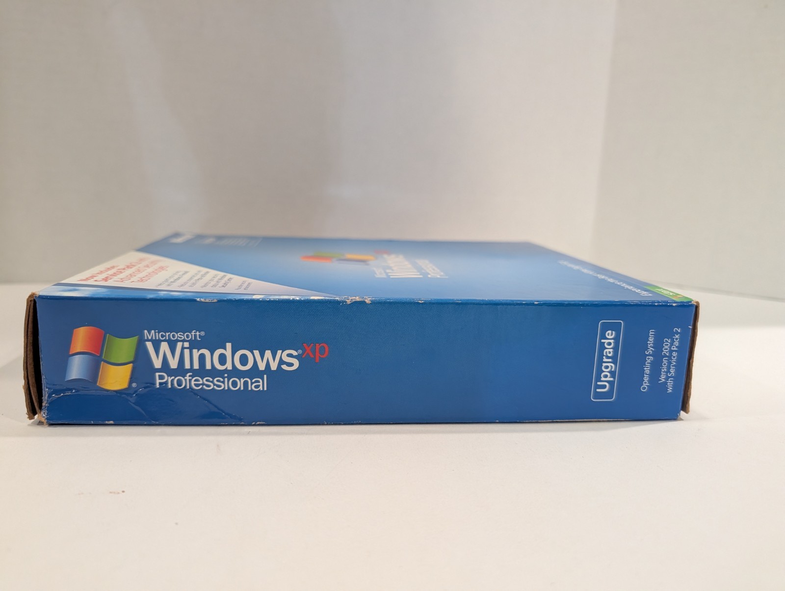 Microsoft Windows XP Professional Version 2002 Service Pack 2 Upgrade CD Big Box