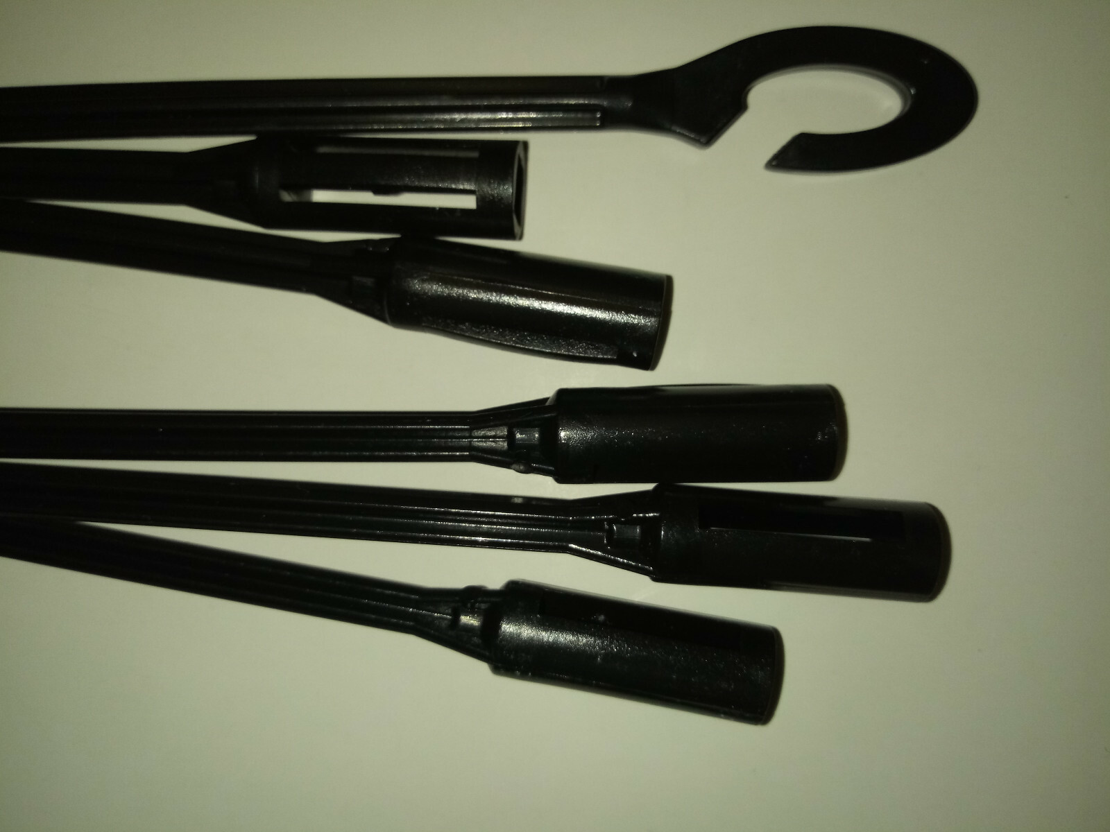 Electricity SAFE 6 Ft Strong Plastic Cable Wire Puller Fishing Rod stick Tool