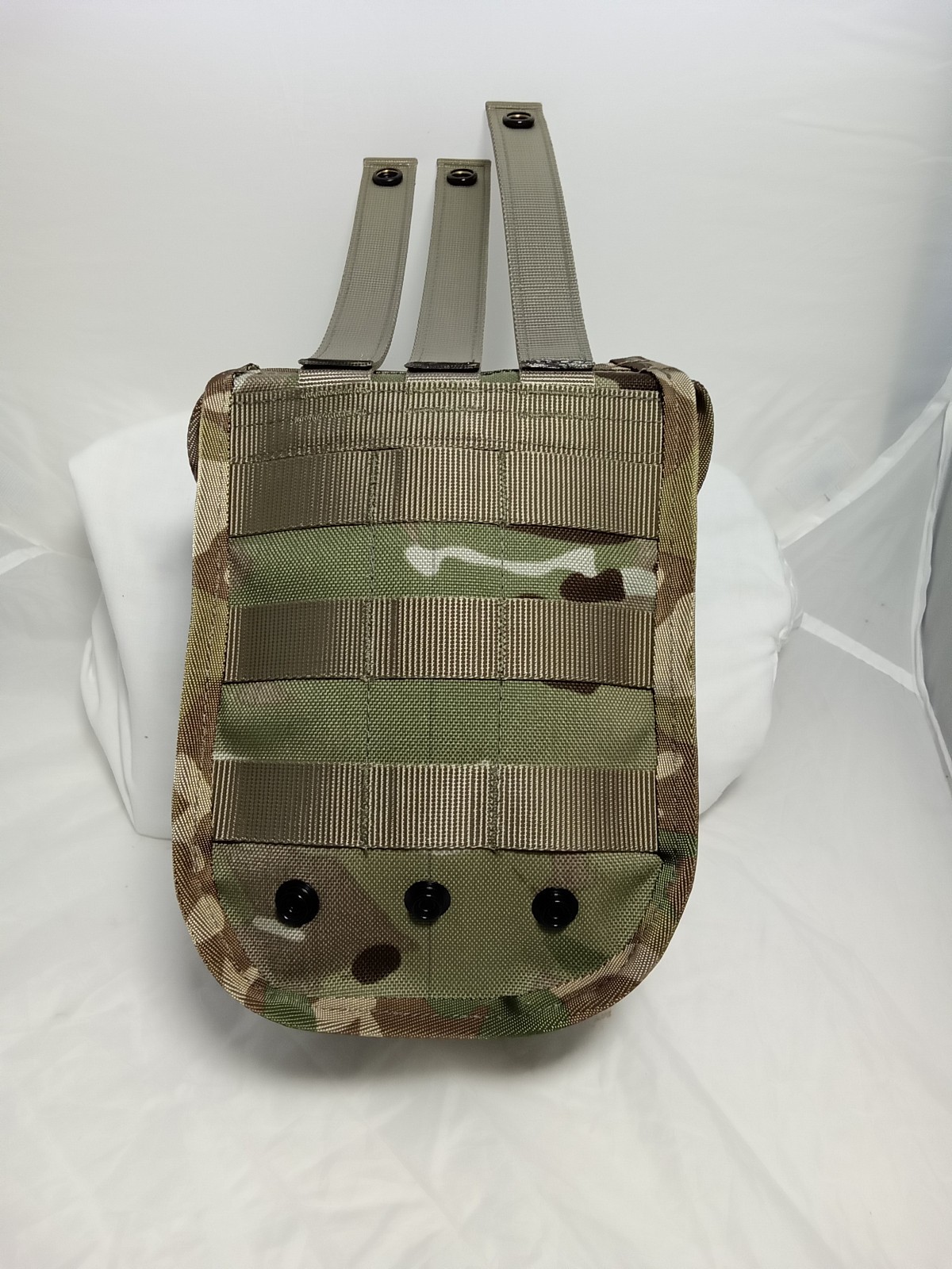 Utility pouch MTP, molle front, clip and "hook + loop" closure, molle attachment
