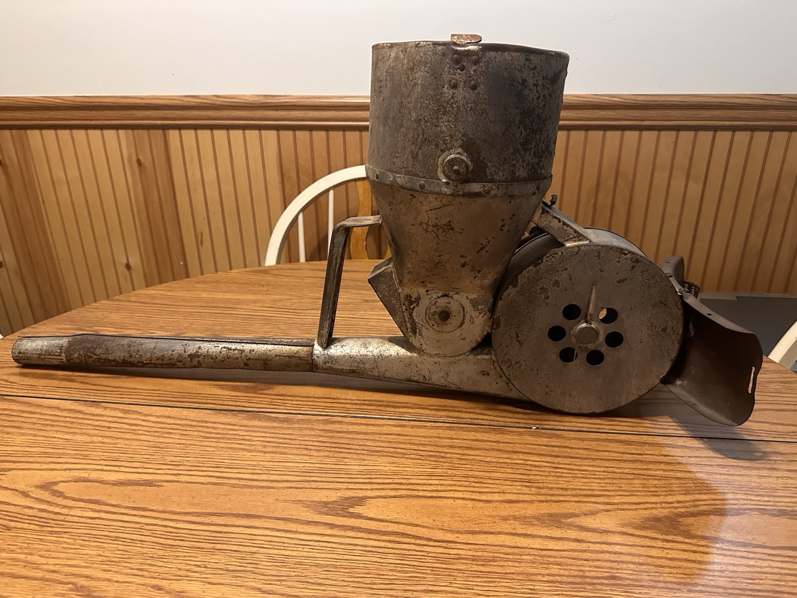 ANTIQUE W.J CRAVEN CO EVERSHAM DUSTER SEEDER ROTARY BLOWER MACHINE EXTERMINATOR