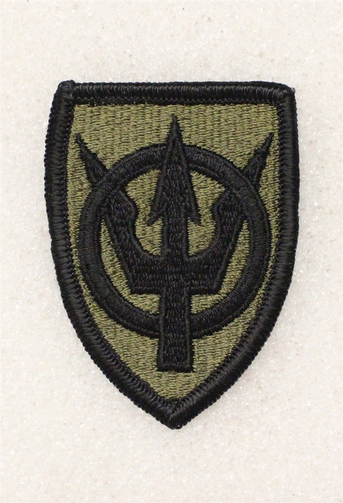 Army Patch: 4th Transportation Command - subdued w/merrowed edge