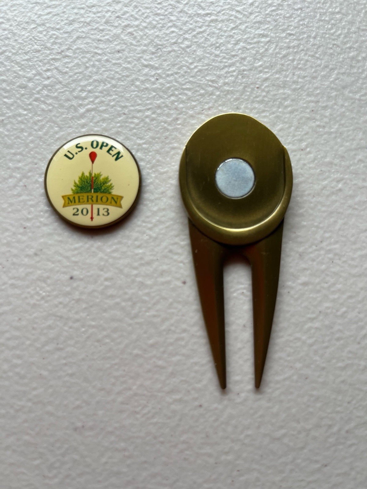 2013 US Open Merion Divot Tool & Removable Ball Marker USGA Member