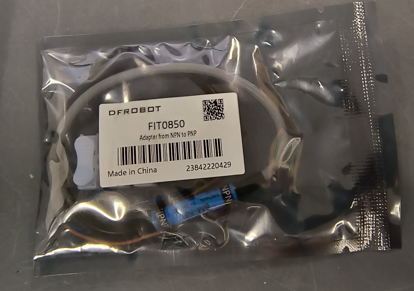 PNP to NPN Signal Converter / Adapter FIT0850 - QTY 2