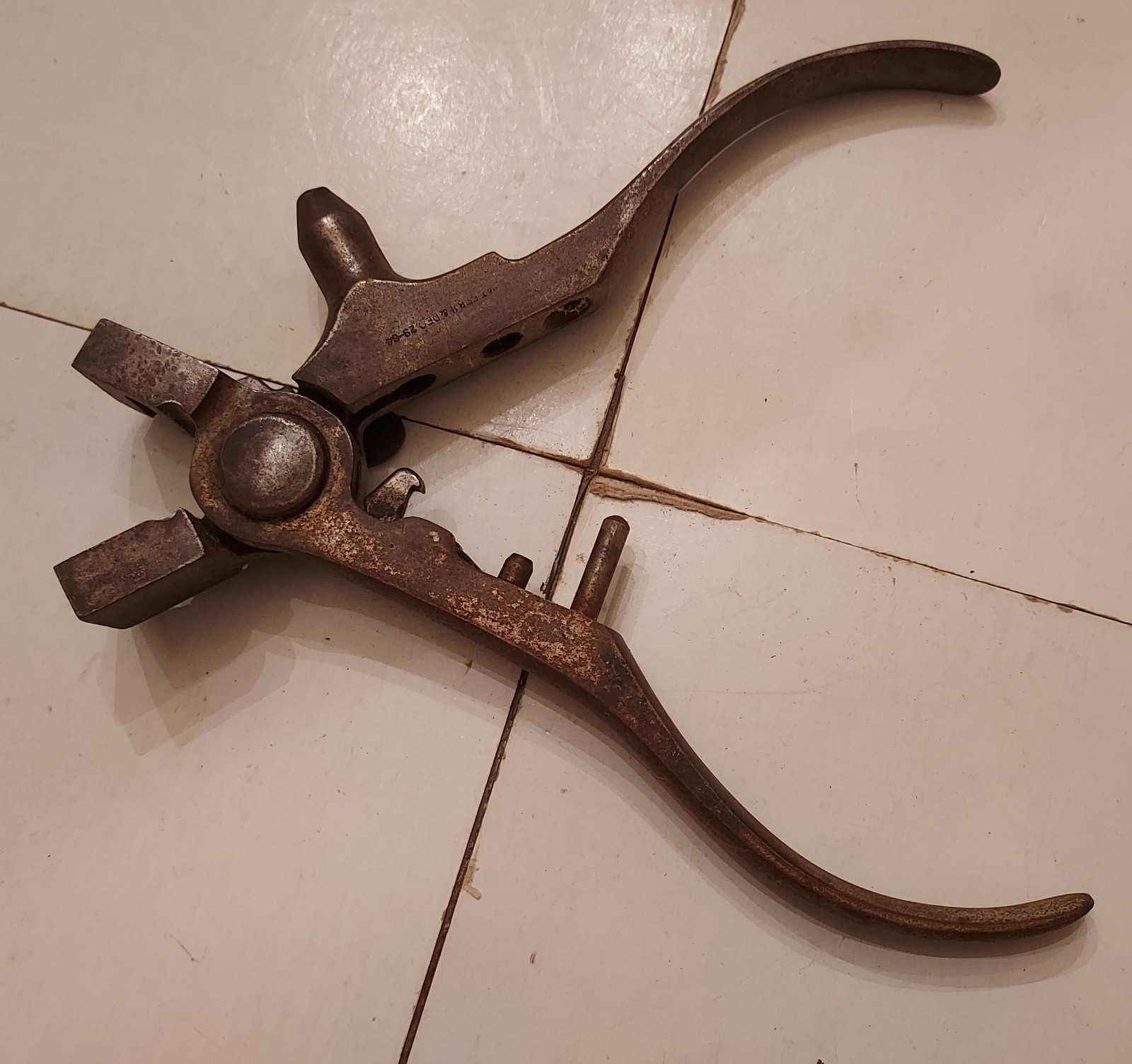 patent dated 1884 IDEAL MFG. CO.  New Haven Conn. iron bullet mold primitive