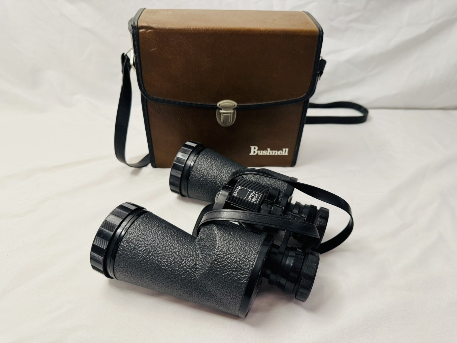 Old Vtg Bushnell InstaFocus 10x50 Wide Angle Binoculars With Strap & Case