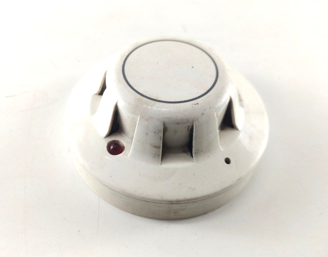 Apollo Series 60 55000-200 MAR Ionisation Smoke Detector With Base 17 to 28VDC