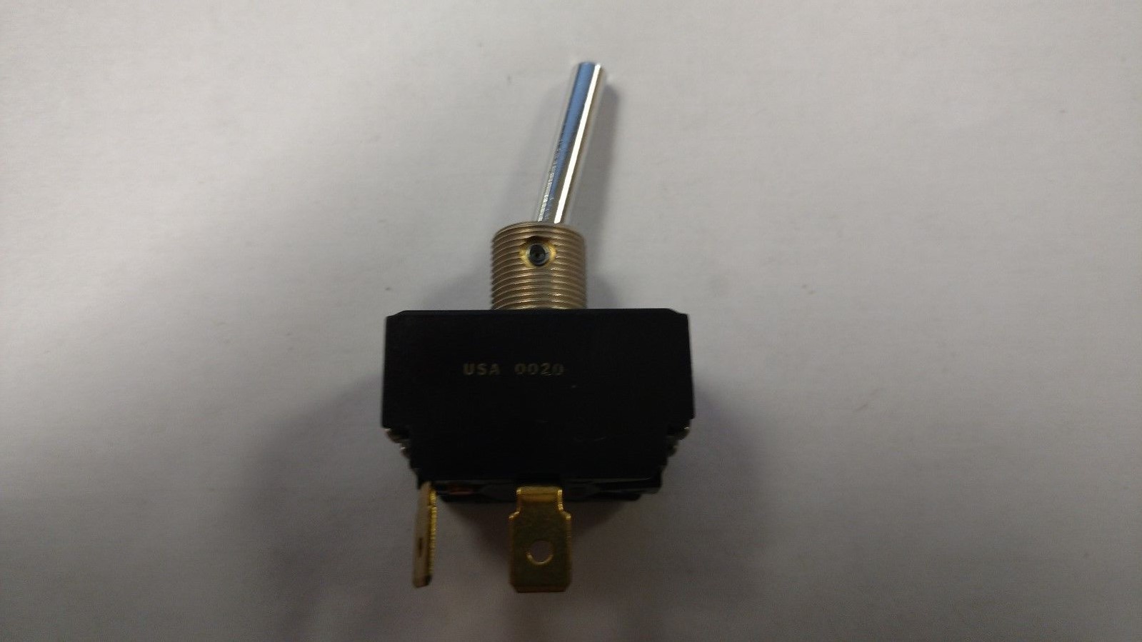 412-2011-047 Raven Toggle Switch SPST ON-OFF