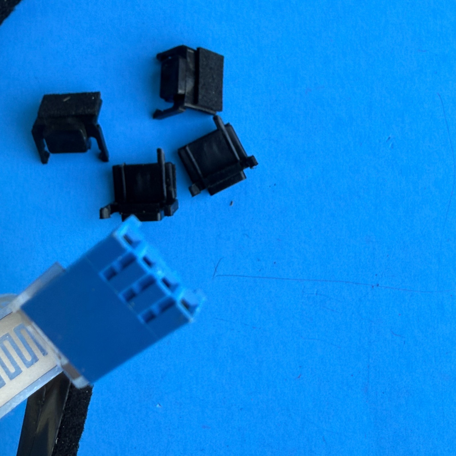 KURZWEIL PC88 Keyboard Replacement Part: Aftertouch Contact Strip with Brackets