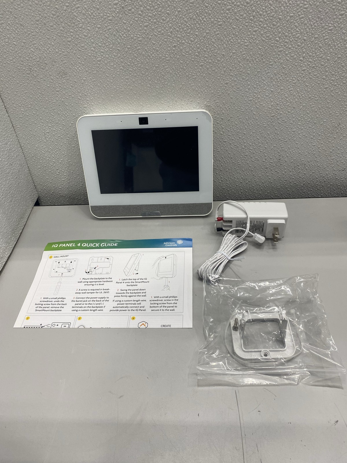 Johnson Controls IQ Panel 4 Power IQP4017