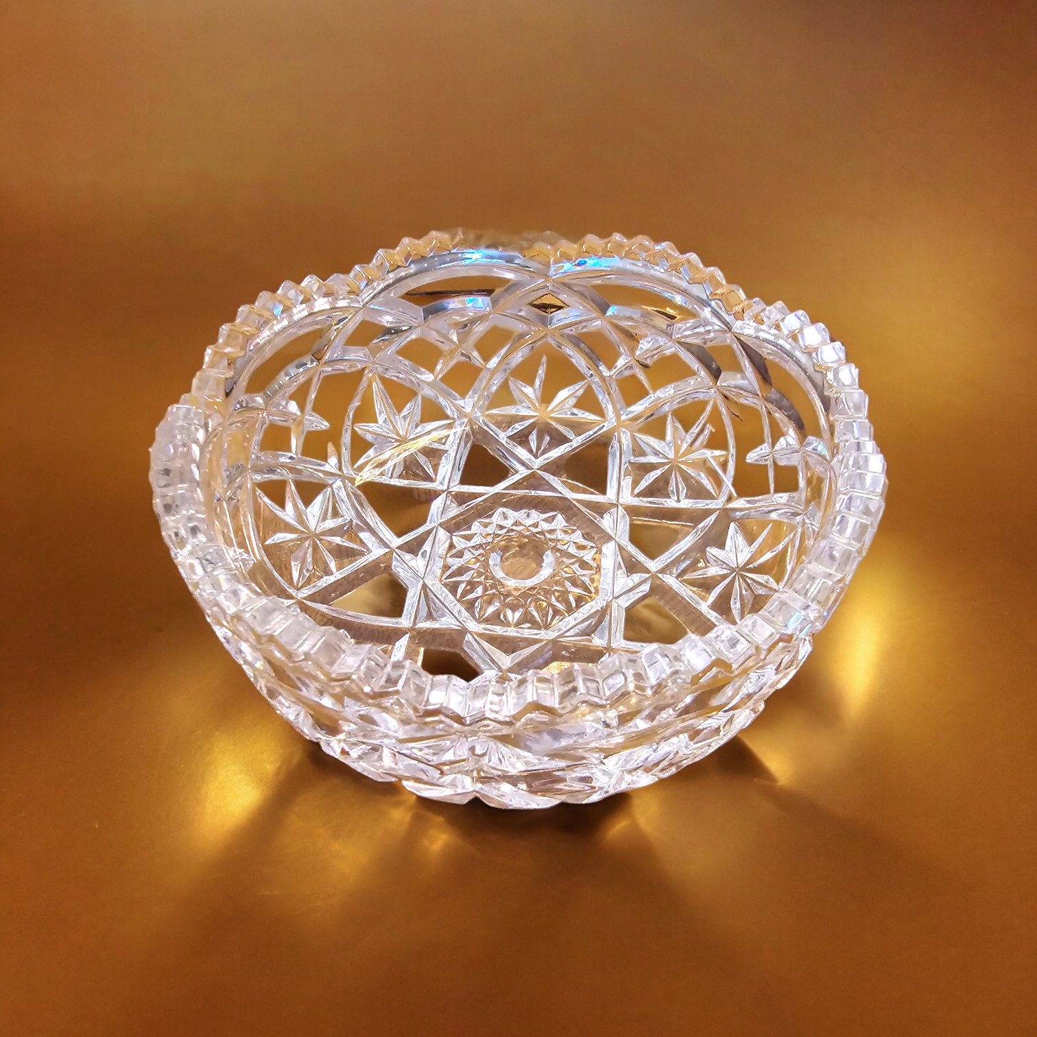 Candy Dish, Clear Crystal Saw Tooth Scalloped Edge Trinket Dish, Vintage (DB)