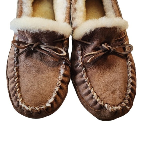 L.L.Bean Men's Tan Faux Fur Moccasins Size 8 Medium