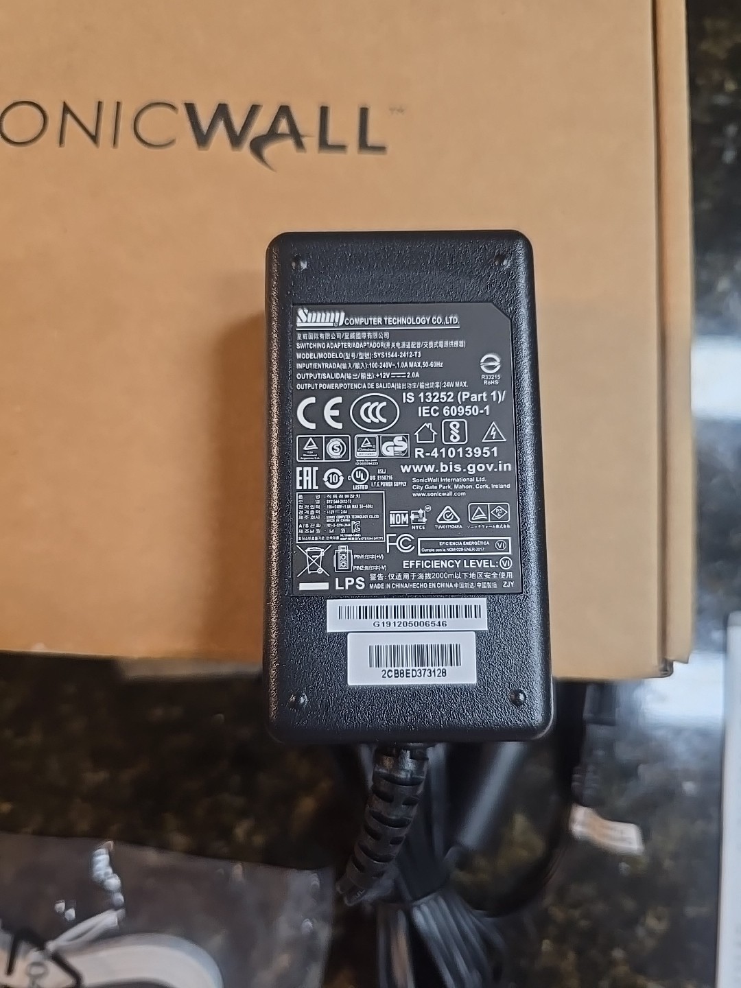SonicWall SOHO 250 2YR AGSS Cloud Management Network Security (02-SSC-2229) #B