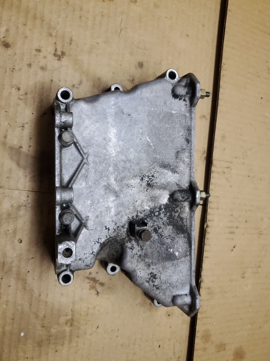 Left Upper Engine Timing Cover | Fits 93 94 95 96 97 98 BMW 740i