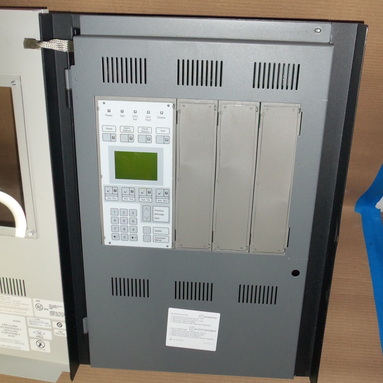 EDWARDS EST3 COMMERCIAL FIRE ALARM SECURITY EMERGENCY PANEL CONTROL UNIT W/ KEY