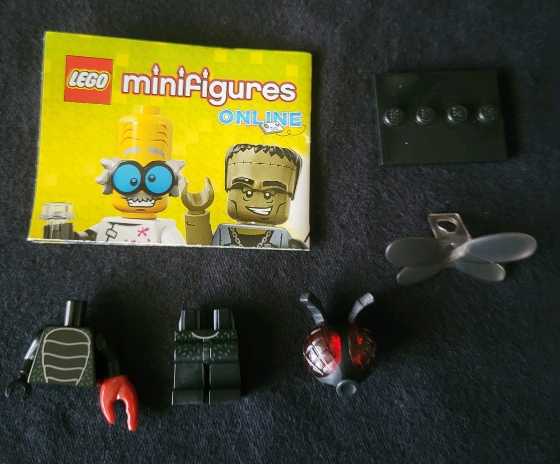 Lego Collectible Minifigure Series 14 Fly Monster 71010 Complete Retired