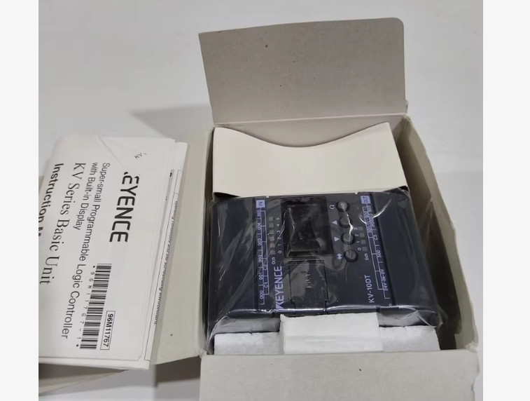 New in box KEYENCE KV-10DT PLC Output Module