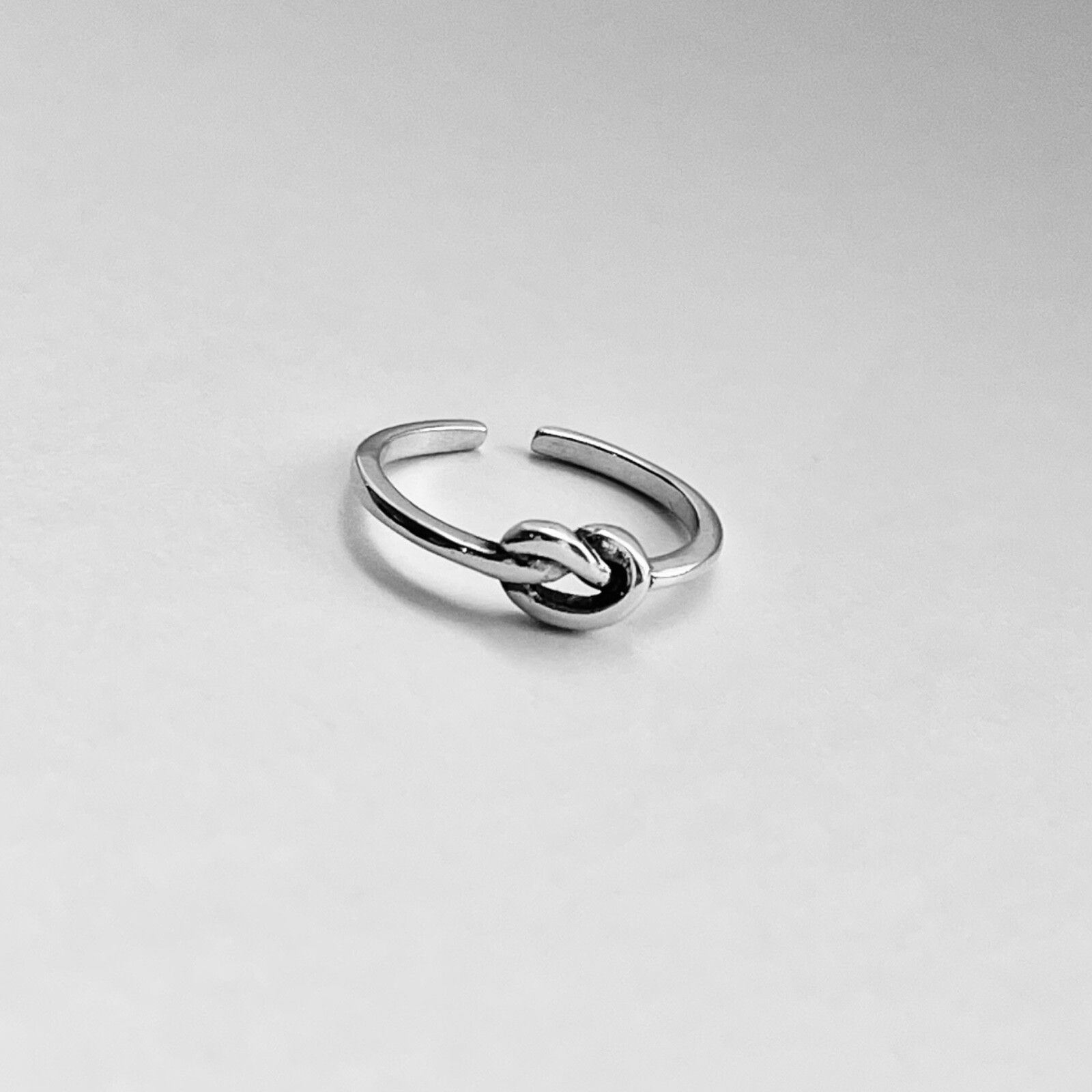 Sterling Silver Tiny Love Knot Toe Ring, Silver Rings, Love Ring, Pretzel Knots