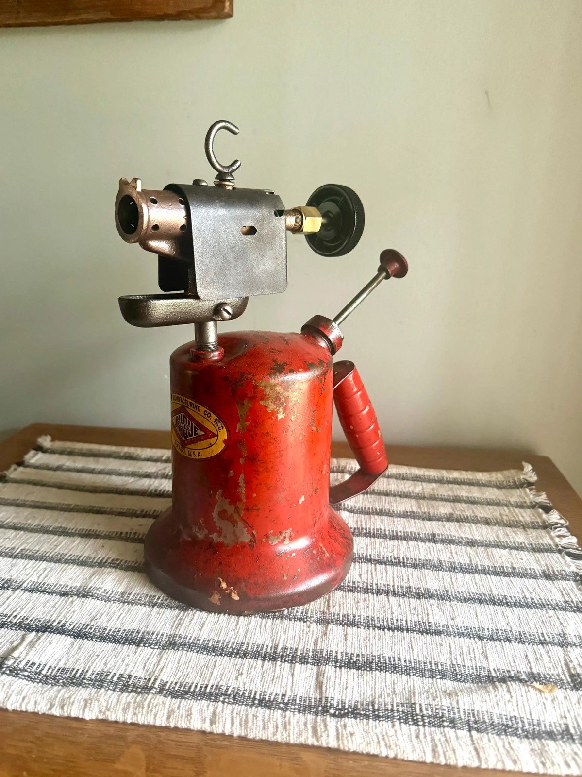 A Vtg Red Unique Mfg. Blow Torch | Unique Mfg. Co. Kerosine Blow Torch