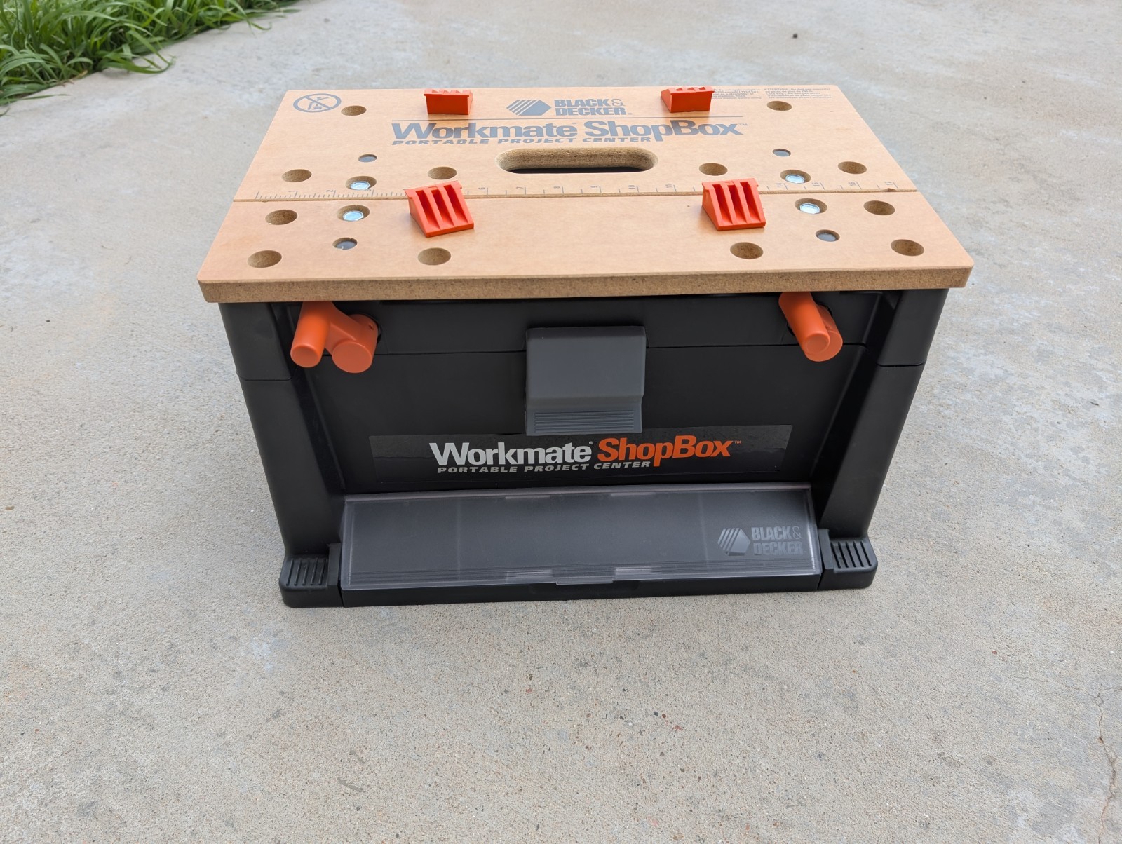 NEW Black & Decker Workmate Shopbox SB200 Portable Project Center Workstation