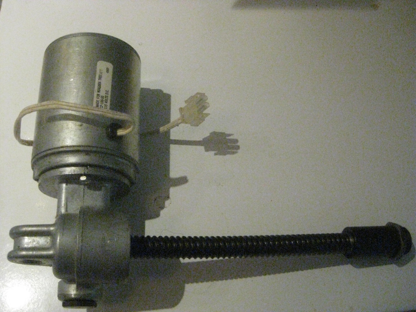 Niagara Therapy 8” Heavy Duty CP-100-55 Worm Drive Linear Actuator 115 vdc NEW