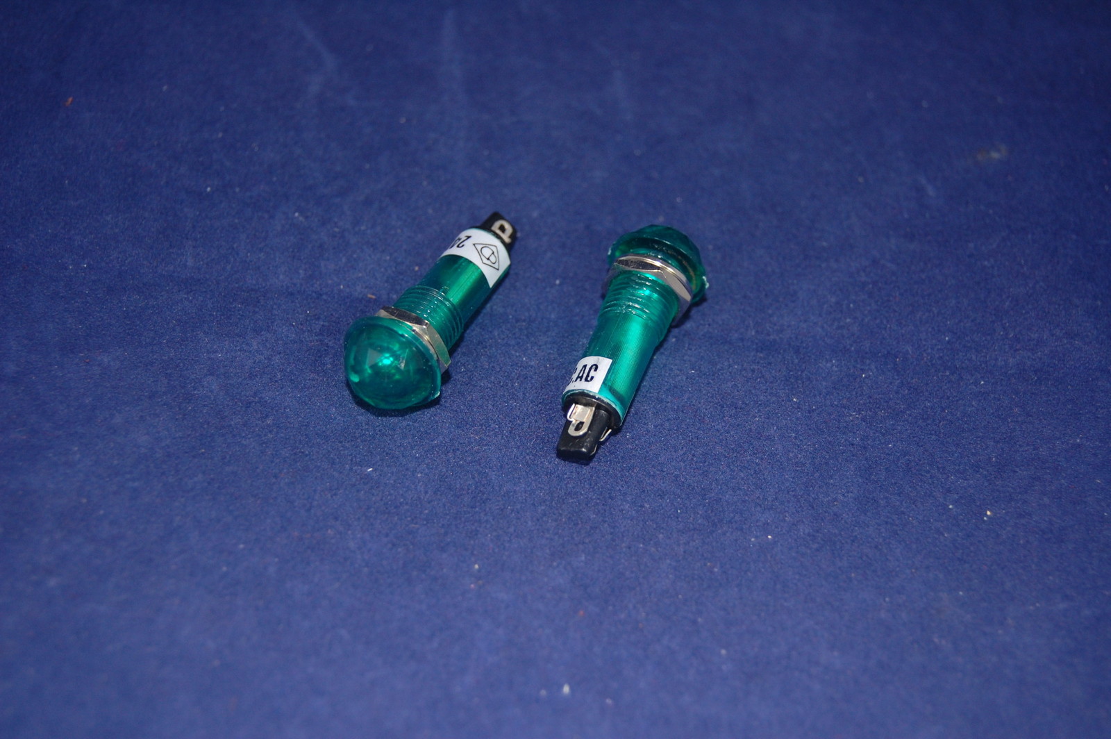 5Pcs 220V AC 10mm Green Mini Plug in Incandescent  Pilot Lights Fresnal Dome Cap
