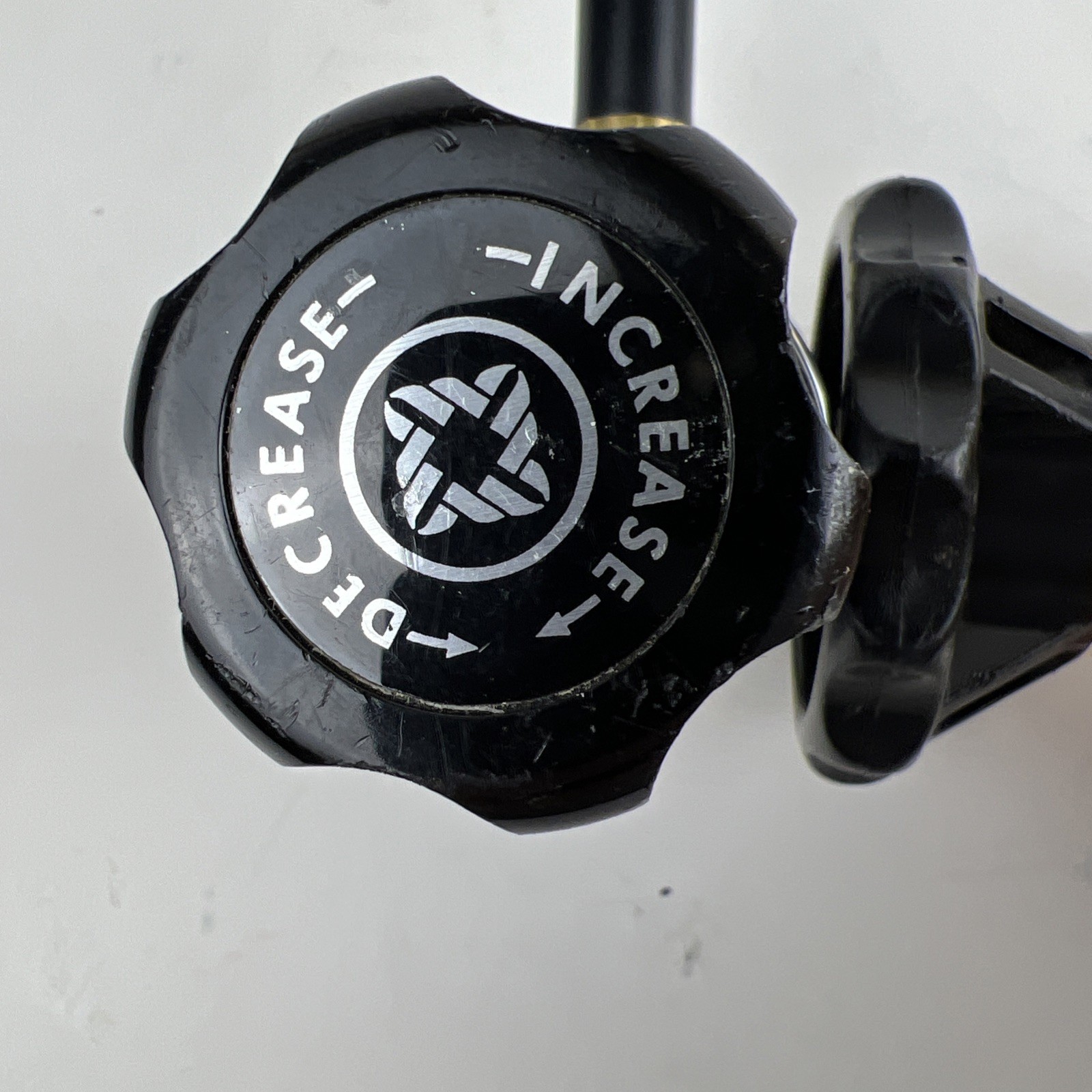 Western Enterprises Balloon Inflator Regulator Adapter Helium