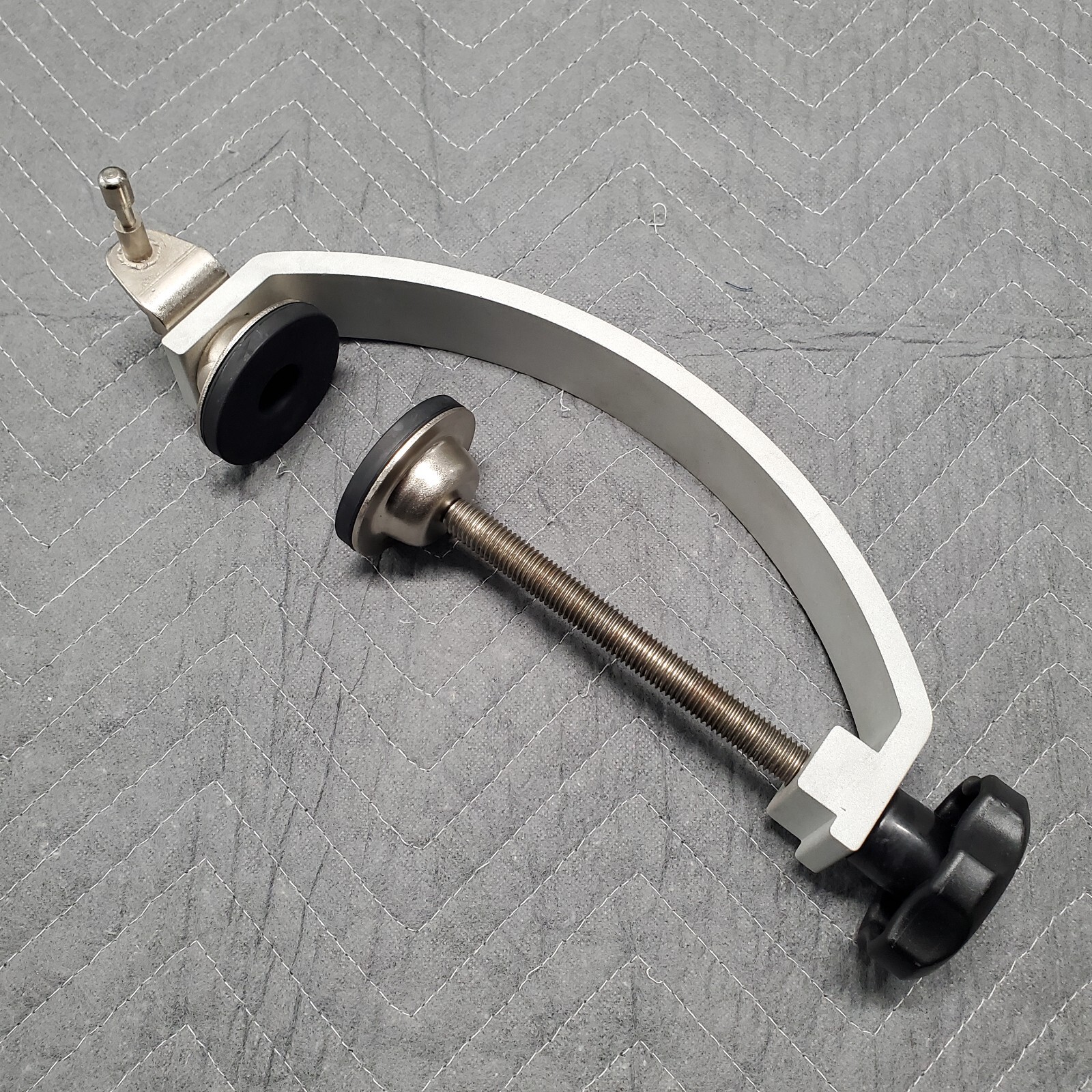 TUT Fitness Home Gym Door Clamp, Heavy Duty Good Pre-owned Condition