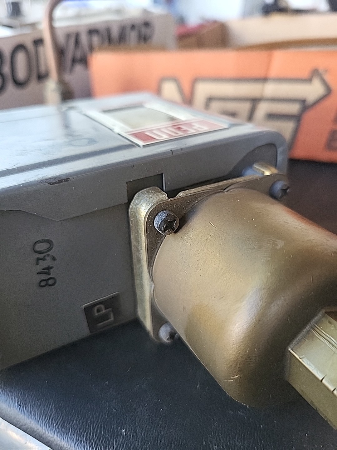 Johnson Controls Temperature Switch TPE50-18 PENN 8430