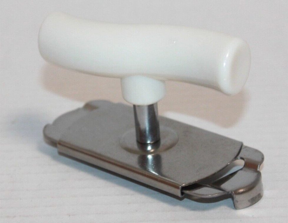Kitchen Utensil Screw Top Expandable Jar Opener White Plastic Handle