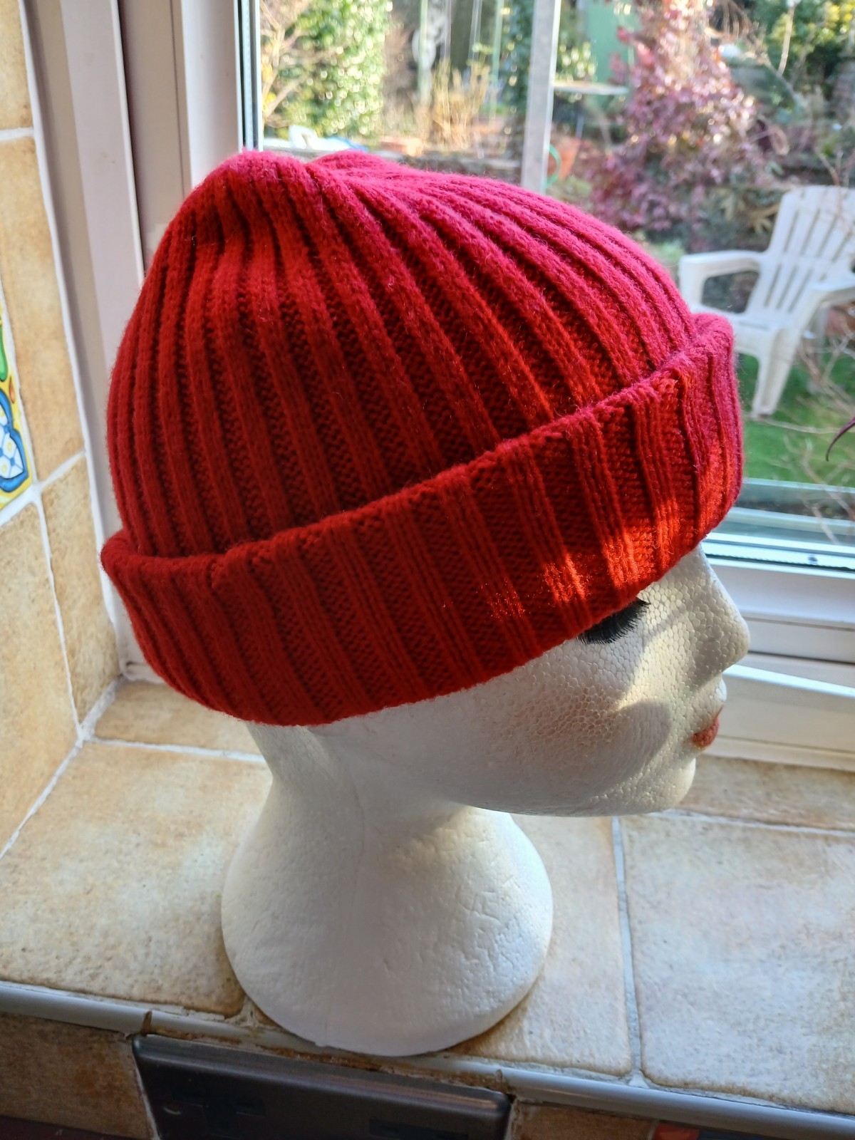 H&M Red Ribbed Acrylic Beanie Hat One Size Unisex NWOT