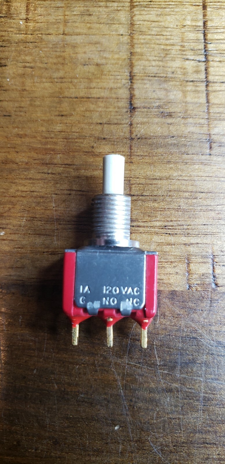C&K 8121 SHZGE Snap-acting Momentary Pushbutton