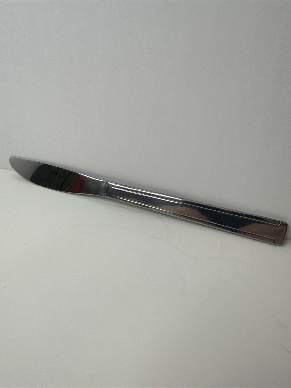 Walco 24 Stainless Steel Dinner Knives Flatware Solid Pattern 8in Long NIB
