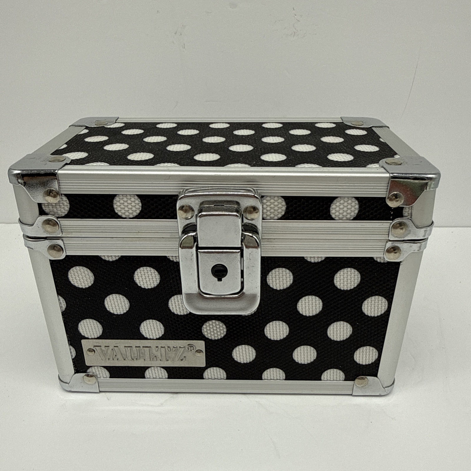 VAULTZ LOCK IT UP 3X5 LOCKING BOX Black & White Polka Dot No Key