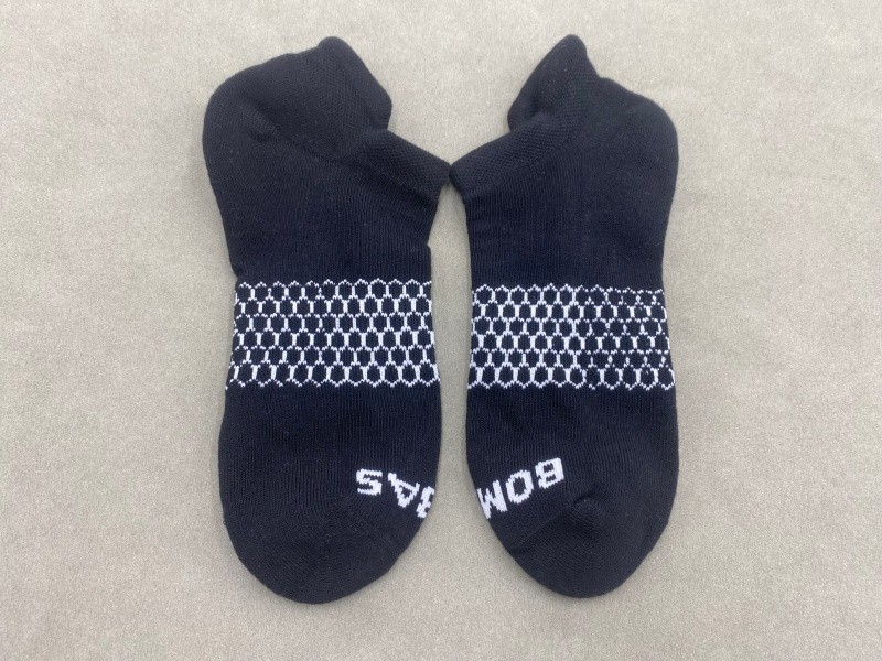 4 Pairs Bombas Men's Solids Cushion Ankle Socks Classic Size L Black