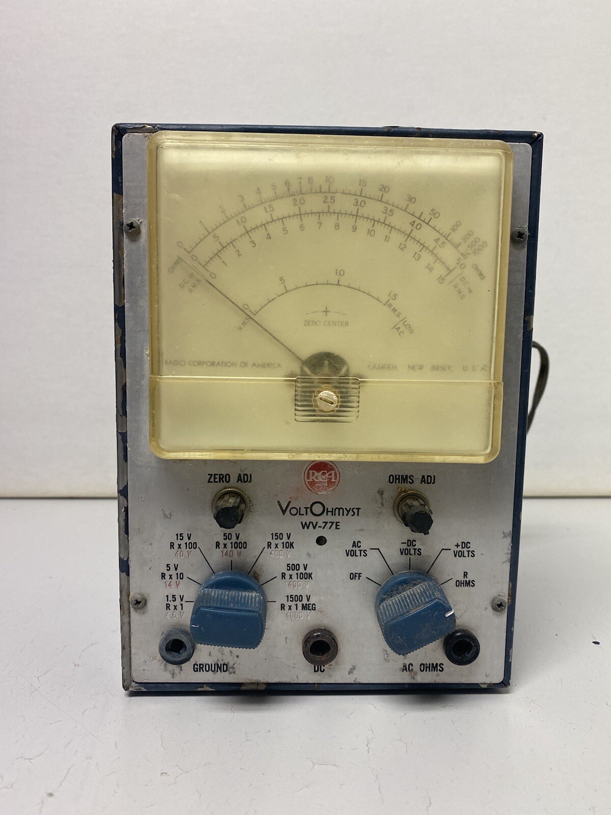 RCA VoltOhmyst Test Meter Model WV-77E DC AC Volt Ohm Multi Meter