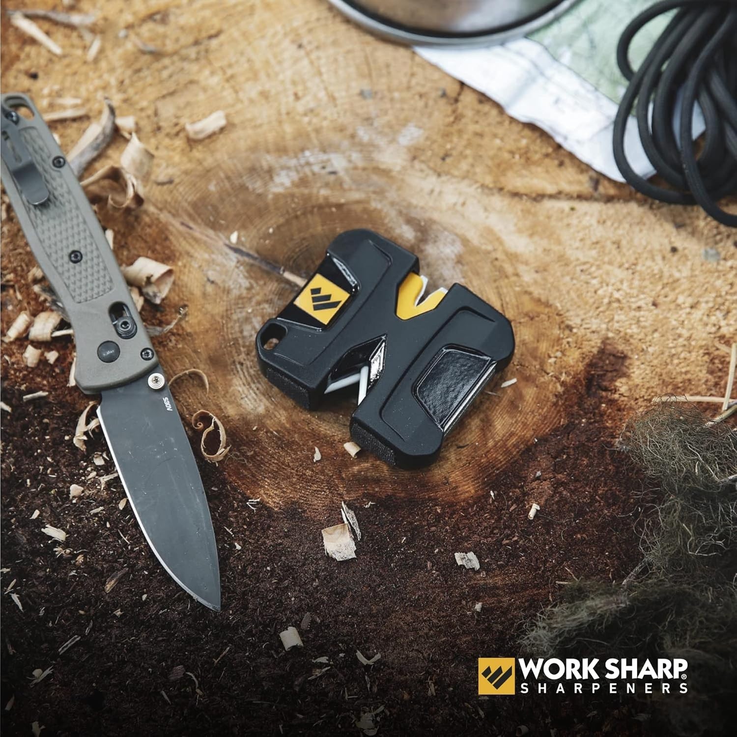 On-The-Go Knife Sharpener: Portable EDC Pivot Design for Quick Blade Maintenance