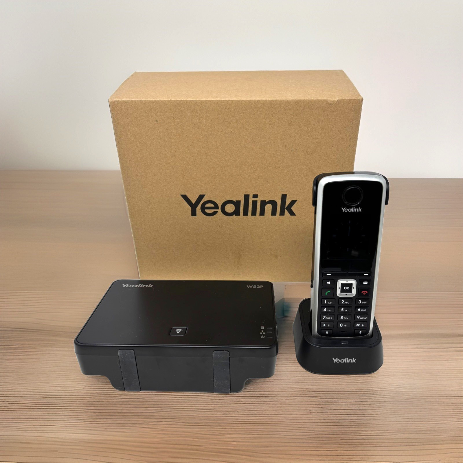 Yealink IP DECT Phone Cordless Wireless SIP Handset + Base VoIP Business W52P