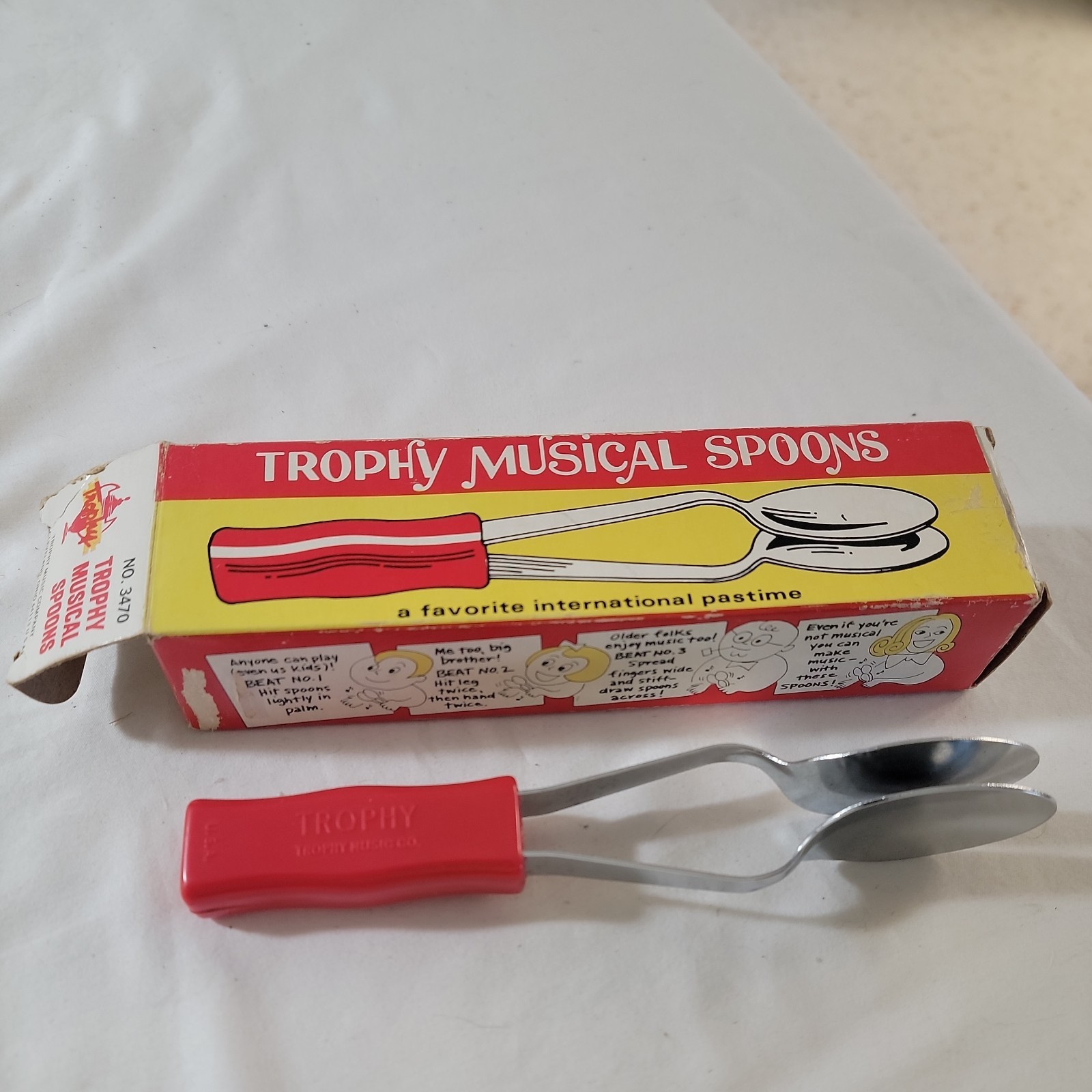 Vintage Trophy Musical Spoons ,Red