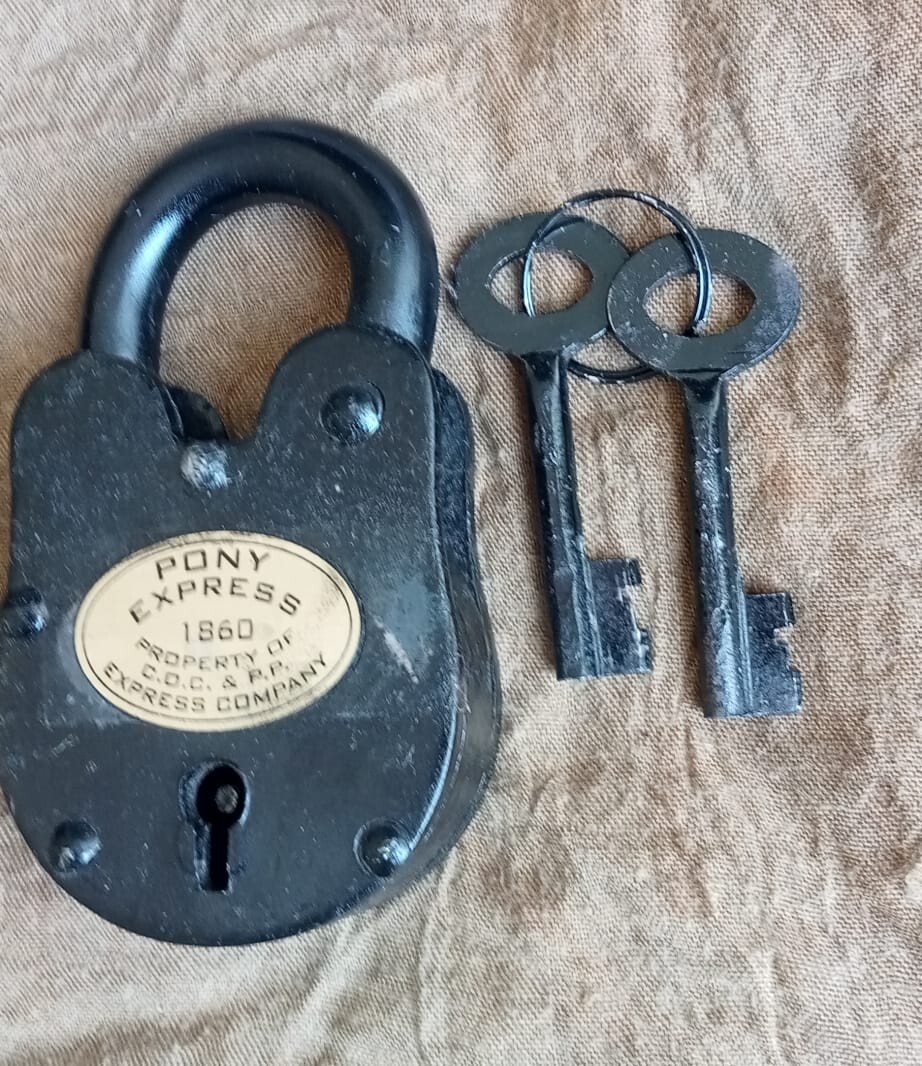 Pony Express Padlock 4'' Cast Iron Black Finish with 2 Keys Functional Lock