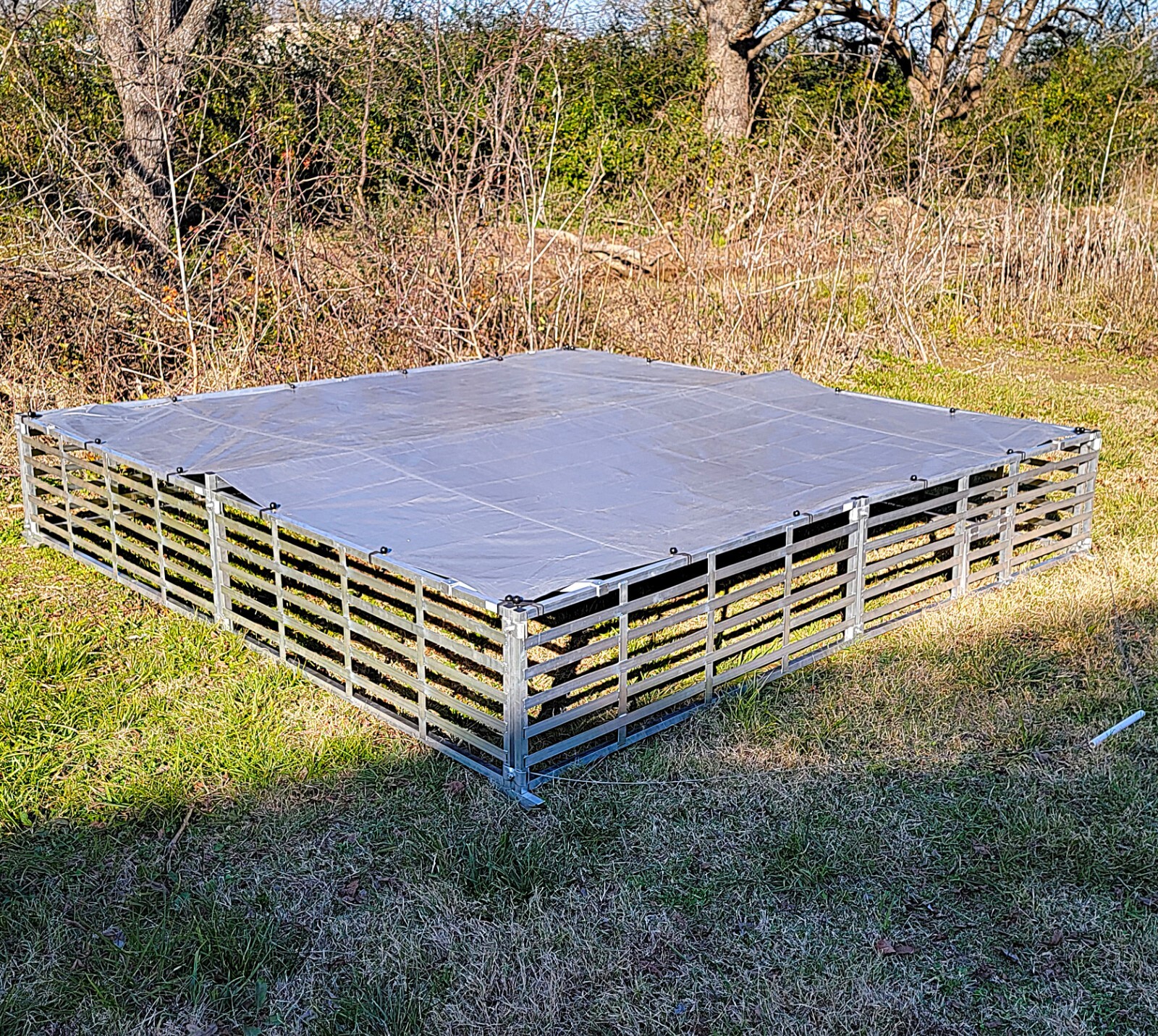 Rite Farm Aluminum 10'X10' Mobile Broiler Chicken Tractor Coop Poultry Meat Bird