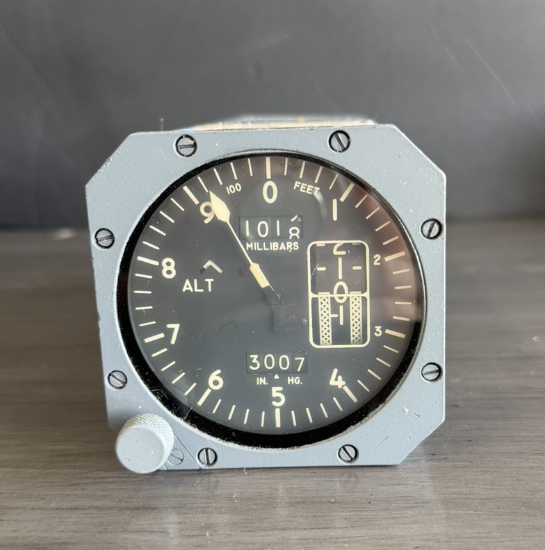 Vintage Kollsman Aircraft Altimeter –1000 to 50,000 ft Pressure A32647-10-004