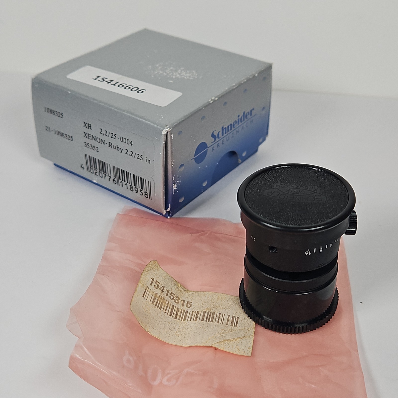 New Schneider-Kreuznach 1088325 Xenon-Ruby 2.2/25 25mm f/2.2 C-Mount Lens w Caps