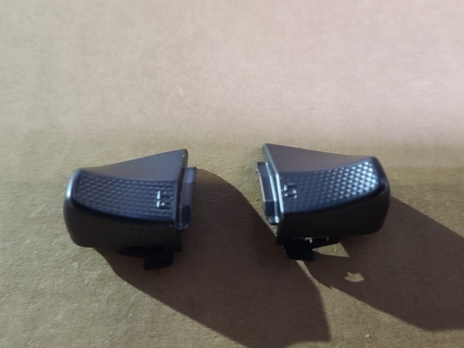 OEM Microsoft Xbox Elite Series 2 Controller - RT & LT buttons, triggers, parts