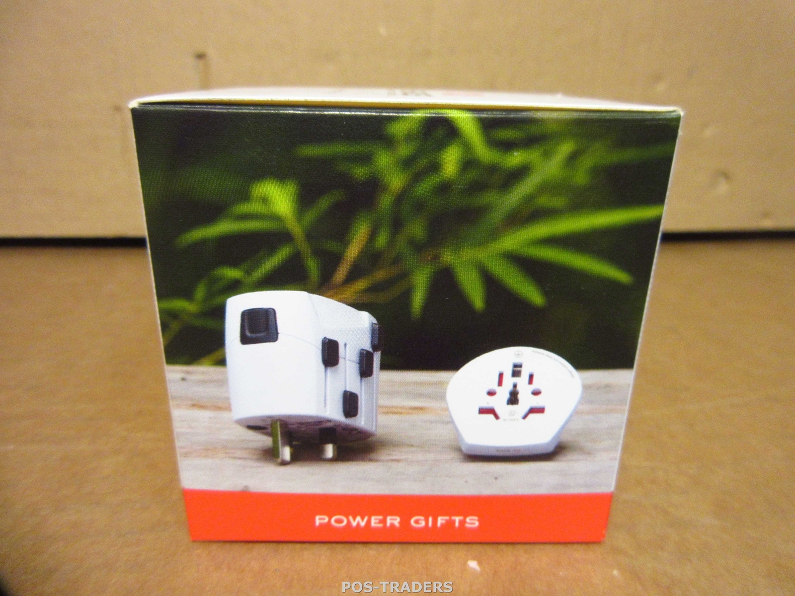 SKROSS PRO-WORLD Universal Travel Adapter 6.3A 100-250V Worldwide NEW NEW NUOVO